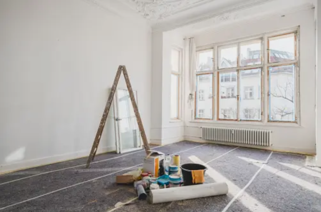 Photo d'une chambre en travaux, pour illustrer un prêt travaux de 1600 euros